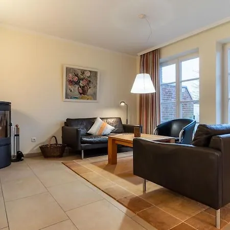 Holiday home Doppelhaushaelfte In St Peter-ording *